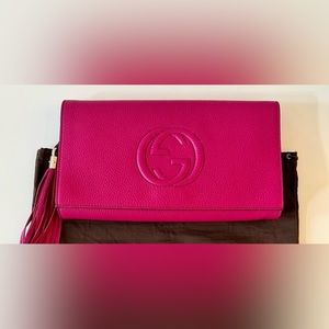 Gucci Soho Leather Clutch Bag - Pink / Magenta